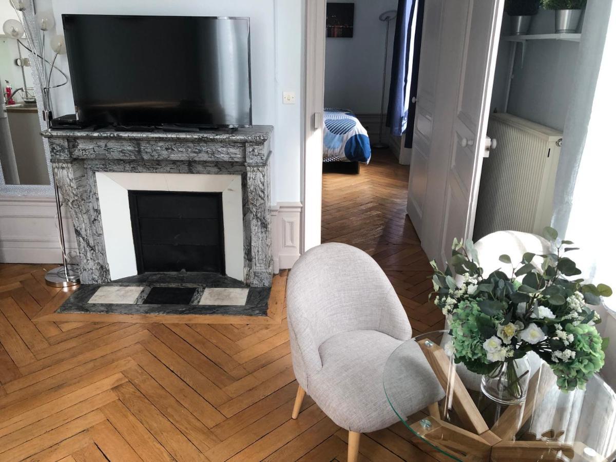 4 People+Free Street Parking+Cosy Centre Ville Leilighet Rouen Eksteriør bilde