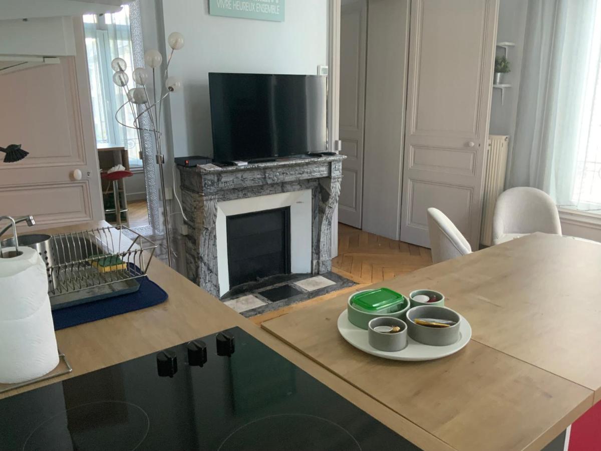 4 People+Free Street Parking+Cosy Centre Ville Leilighet Rouen Eksteriør bilde